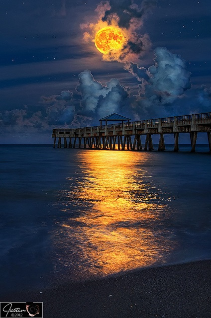 Juno Beach Pier, Florida, USA