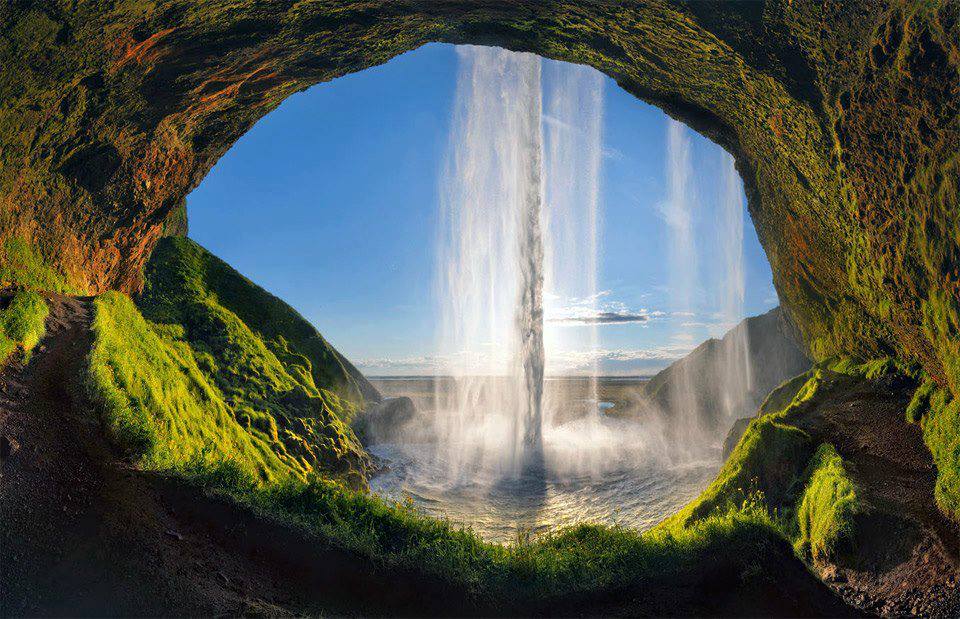 Seljalandsfoss Waterfall, Iceland