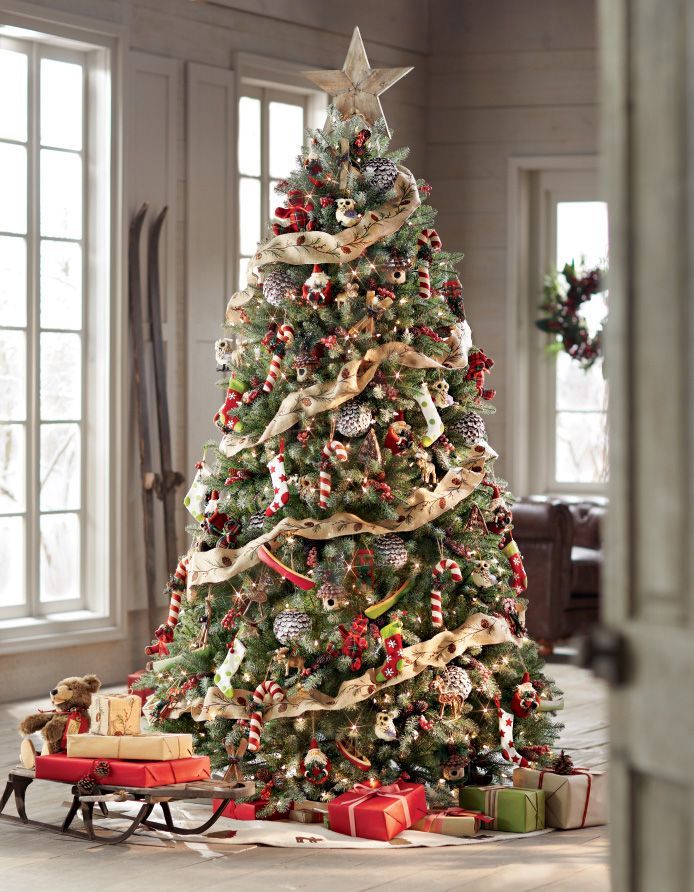 16 Ideas How To Decorate Your Christmas Tree And Bring The Magic Into ...