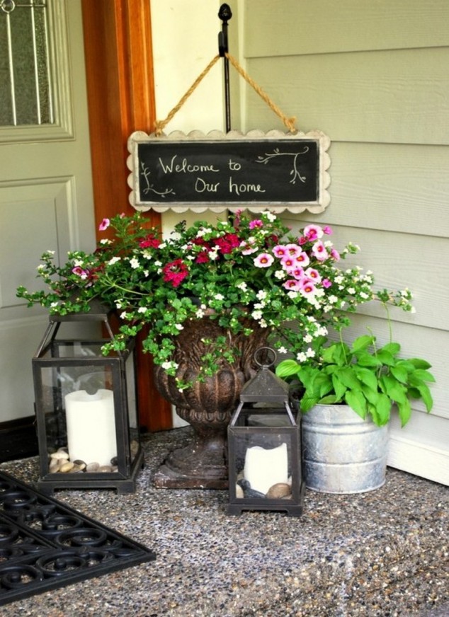 amazing spring porch decor ideas 22 554x824 634x872 12 Inspirational DIY Projects To Create A Front Porch With An Amazing Design